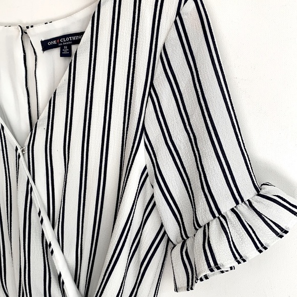 One Love Clothing Black and White Striped Romper with tie waist, Size S - Picture 4 of 10